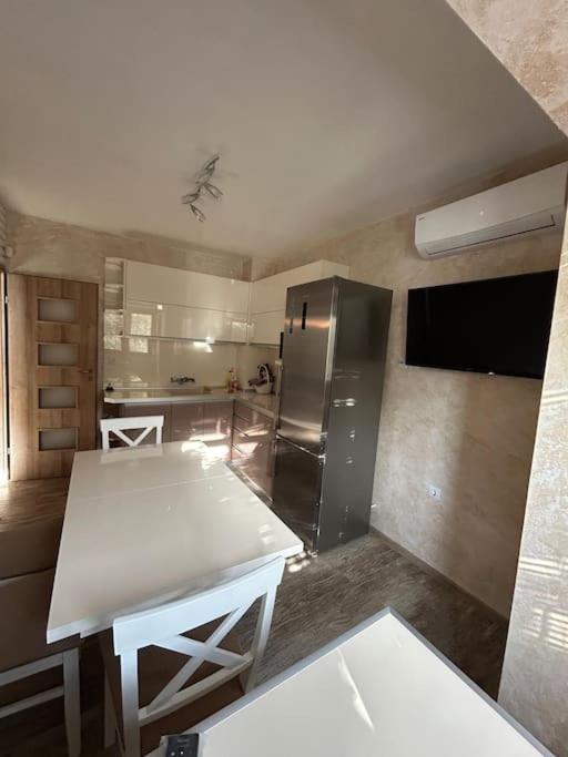 Luxurious Flat Pleven Center Lägenhet Exteriör bild