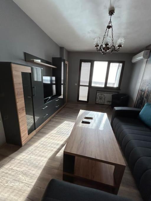 Luxurious Flat Pleven Center Lägenhet Exteriör bild